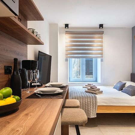 Arta Apartments City Center - With Private Parking Pola Esterno foto